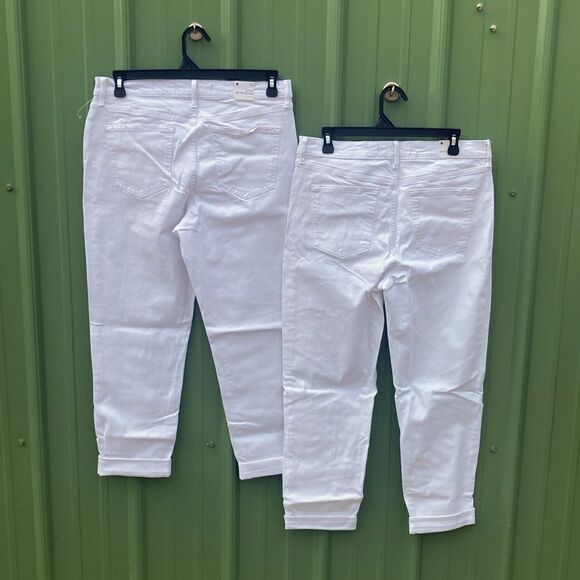 Gloria Vanderbilt White Ladies' Cuffed Boyfriend Jean Pants 2-Pack Size 10 - Picture 2 of 8